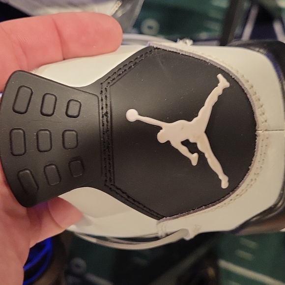 Jordan 4 Military Black Sneakers - Picture 6 of 6